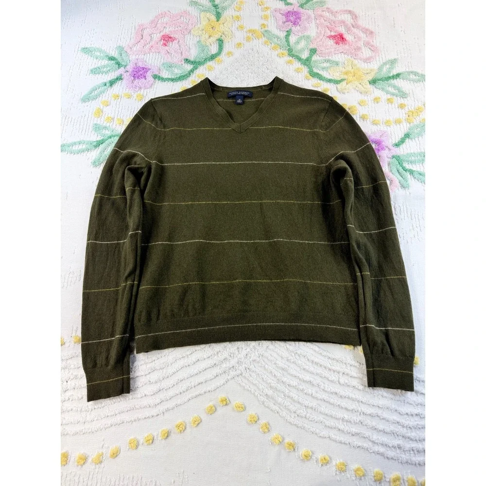 Banana Republic Extra Fine Merino Wool V-Neck Sweater Olive Green Striped Mens M